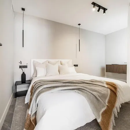 Apartment Super Stylish In Fantastic Location Marbella